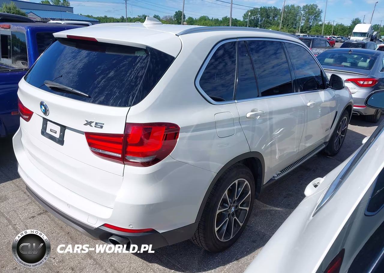 2017 BMW X5 xDrive35I VIN:5UXKR0C59H0U52867 - 4