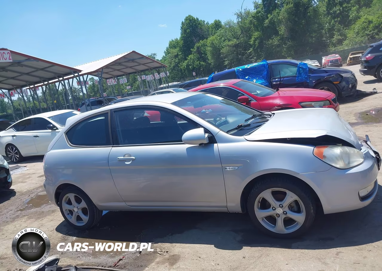 2009 Hyundai Accent Se VIN:KMHCN36C69U118783 - 13