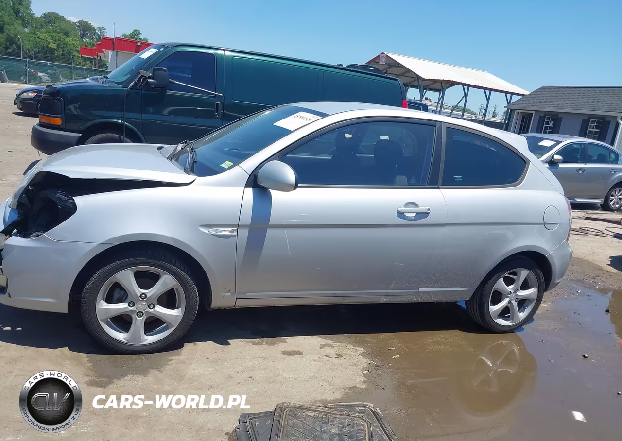 2009 Hyundai Accent Se VIN:KMHCN36C69U118783 - 14