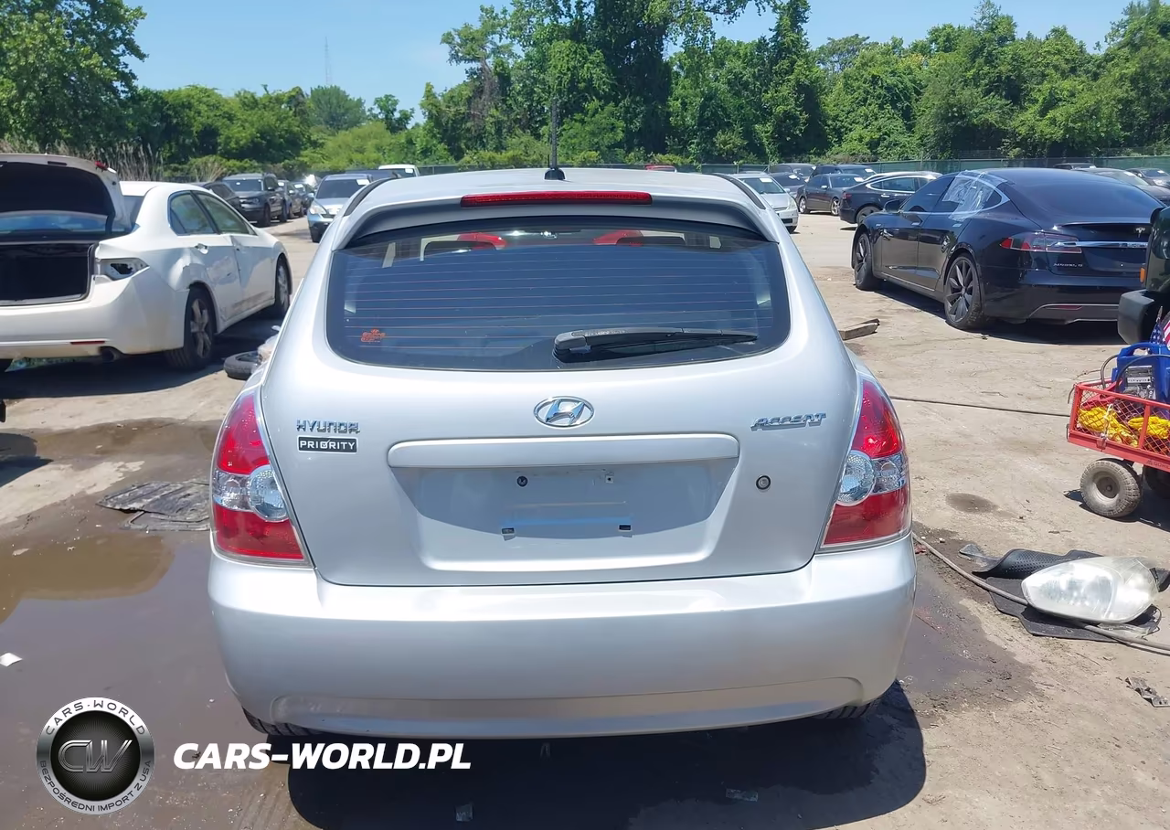 2009 Hyundai Accent Se VIN:KMHCN36C69U118783 - 16