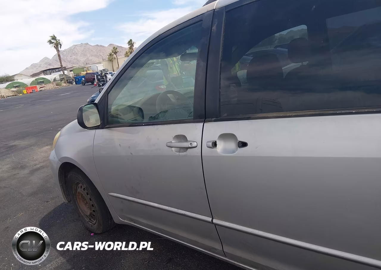 2004 Toyota Sienna Le VIN:5TDZA23CX4S033337 - 13