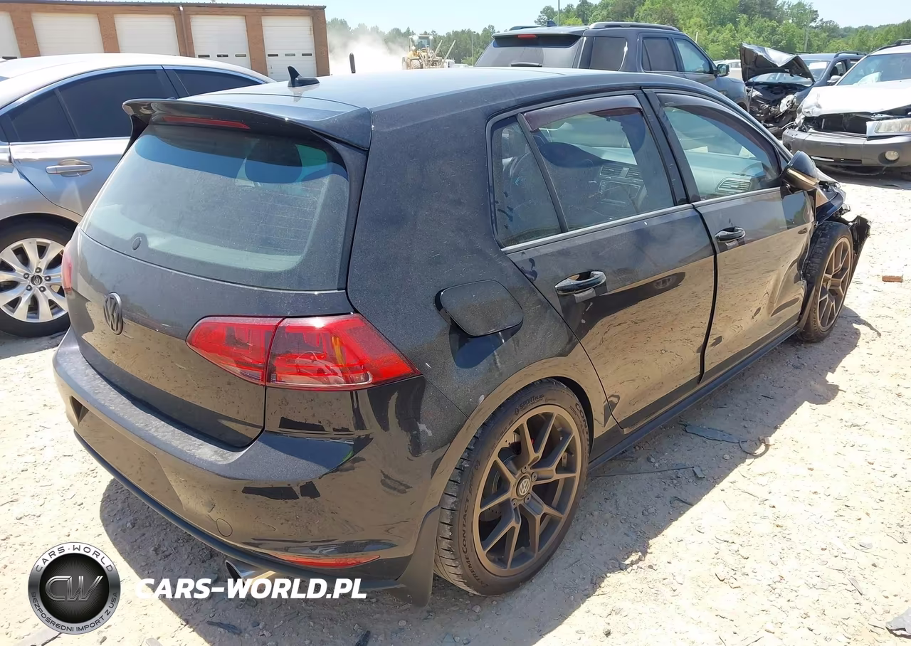 2015 Volkswagen Golf Gti 2.0T Se 4-Door VIN:3VW5T7AU4FM044822 - 4