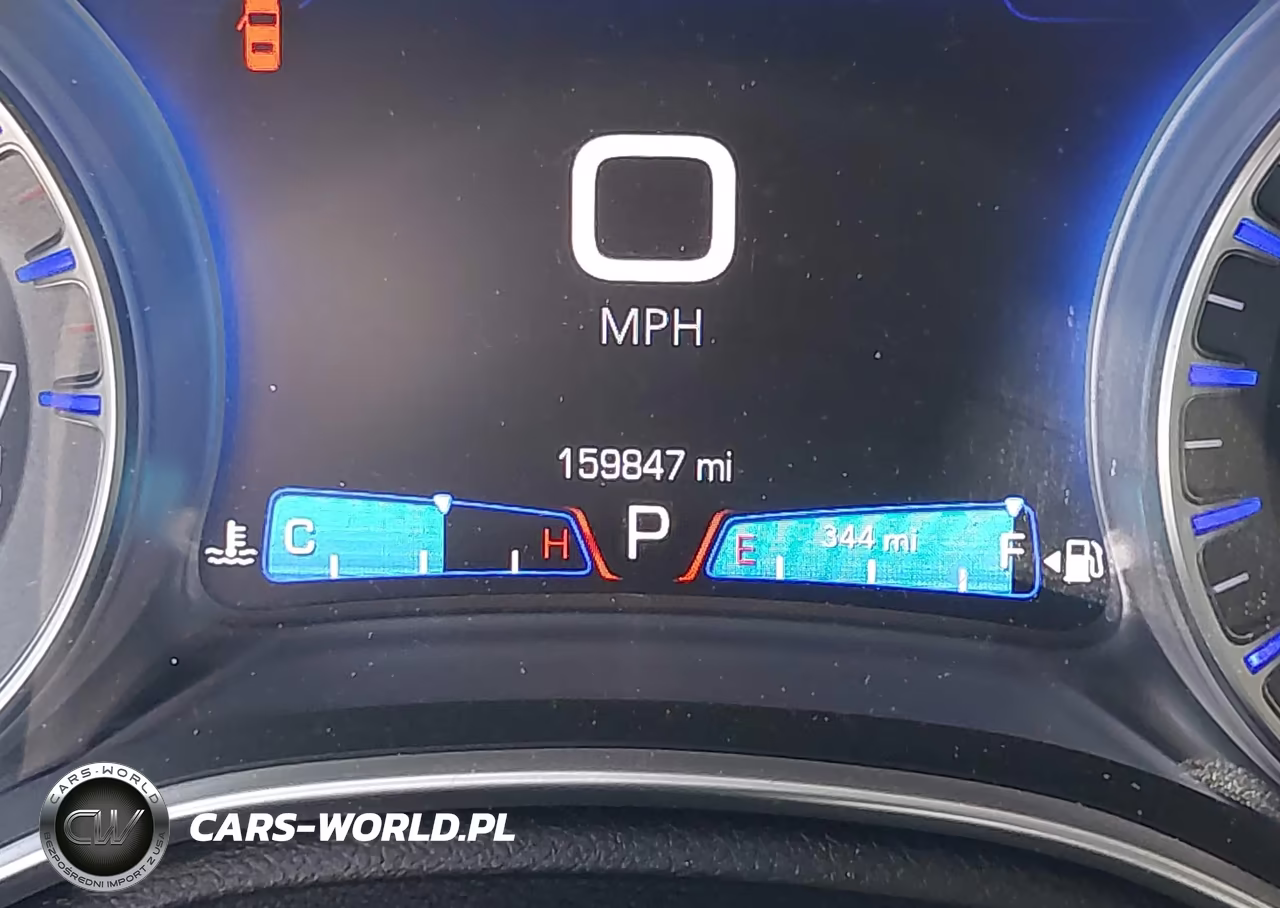 2015 Chrysler 300C VIN:2C3CCAEGXFH893982 - 15