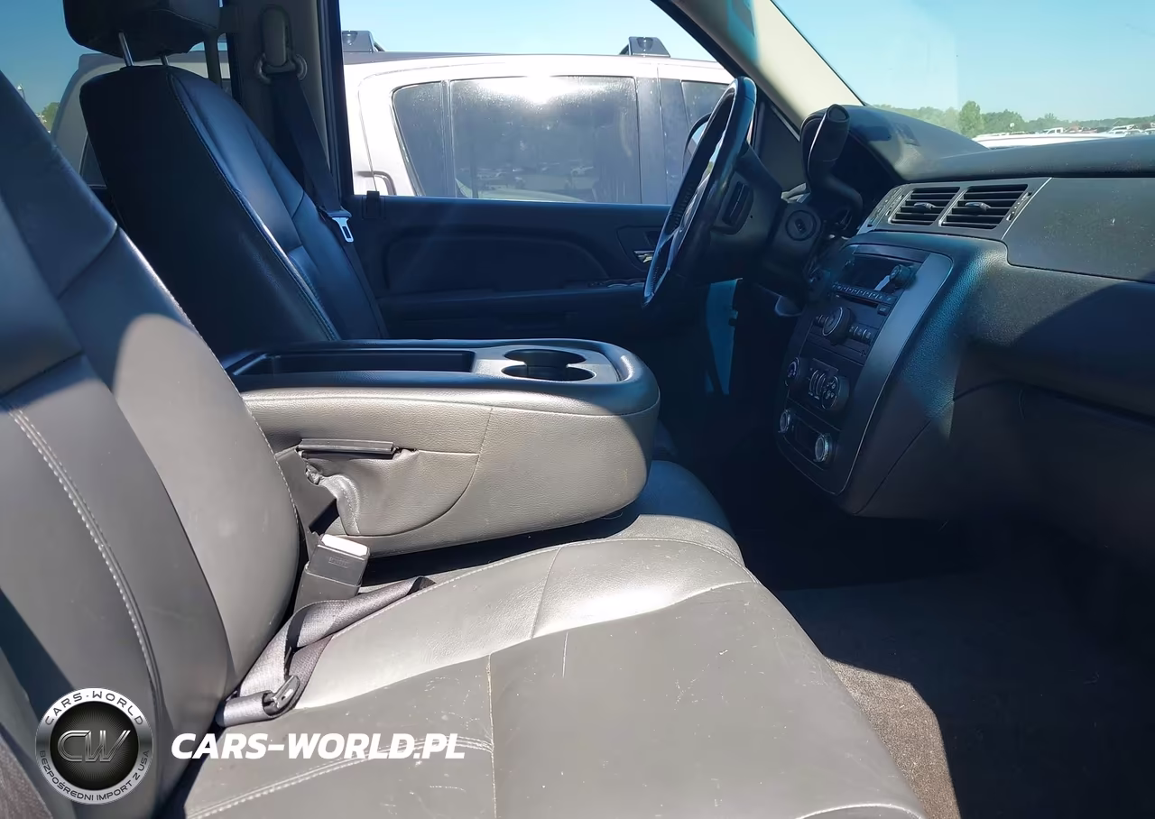 2007 Chevrolet Tahoe Ls VIN:1GNFC13C77R267534 - 5