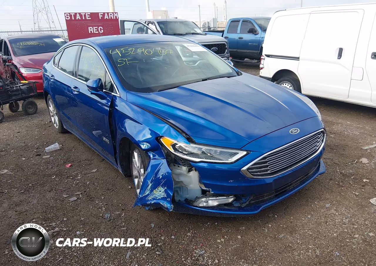 2017 Ford Fusion Energi Titanium – zdjęcie 1 z 16