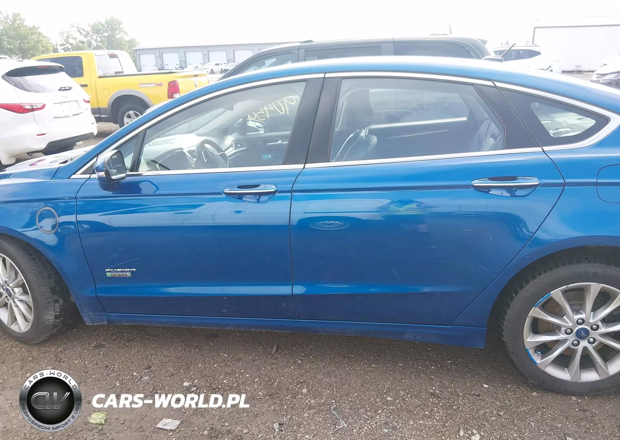 2017 Ford Fusion Energi Titanium VIN:3FA6P0SU2HR209604 - 14