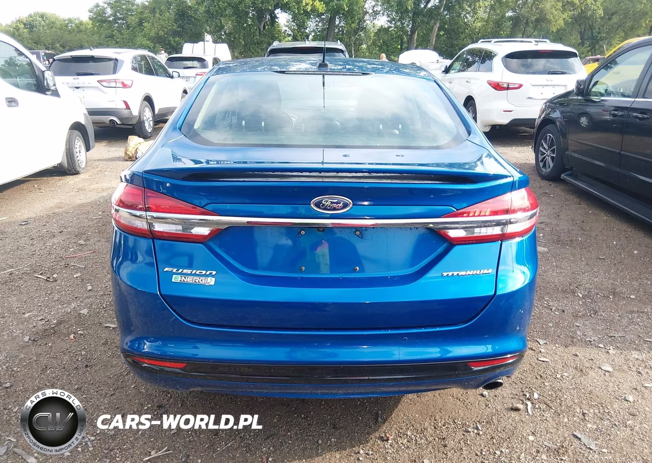 2017 Ford Fusion Energi Titanium VIN:3FA6P0SU2HR209604 - 16