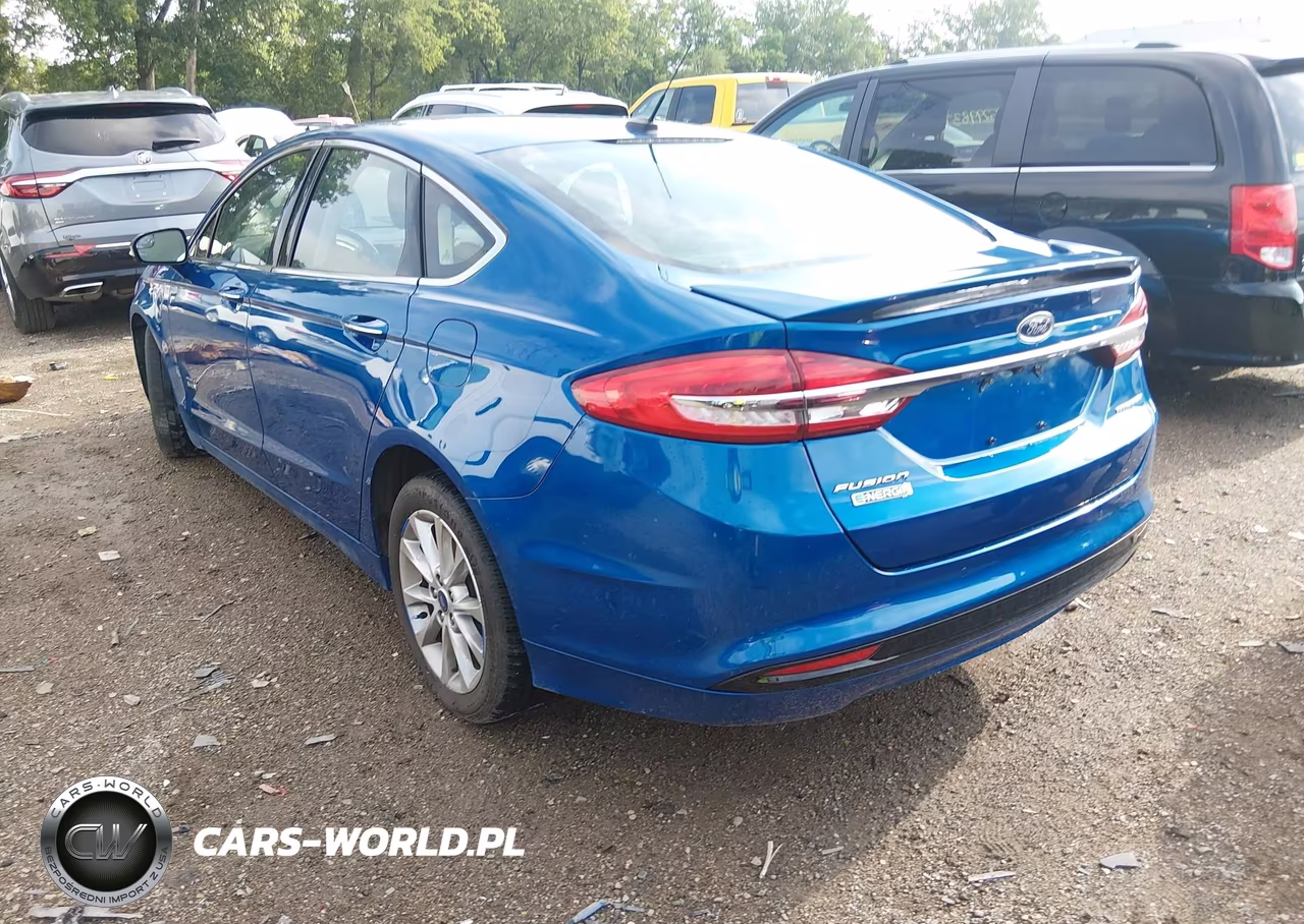 2017 Ford Fusion Energi Titanium VIN:3FA6P0SU2HR209604 - 3