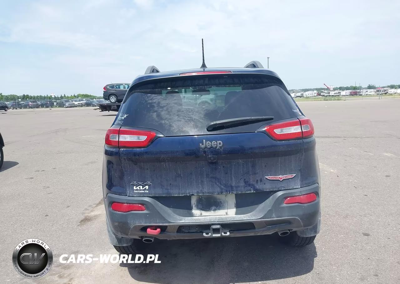 2016 Jeep Cherokee Trailhawk VIN:1C4PJMBS3GW333608 - 16