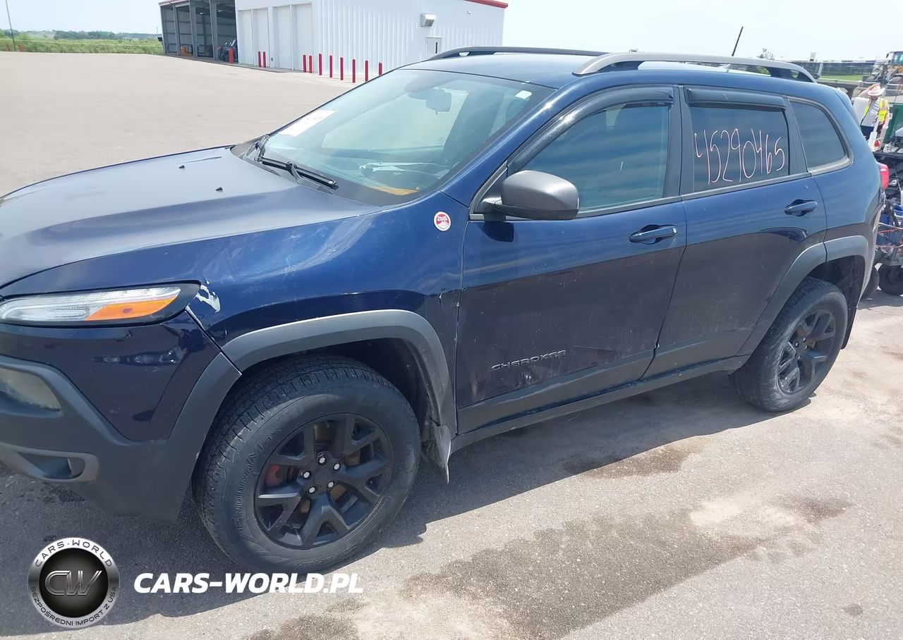 2016 Jeep Cherokee Trailhawk VIN:1C4PJMBS3GW333608 - 17
