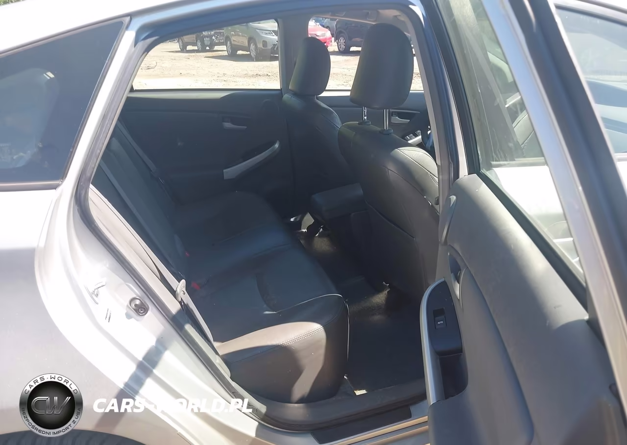 2010 Toyota Prius V VIN:JTDKN3DU9A0184350 - 8