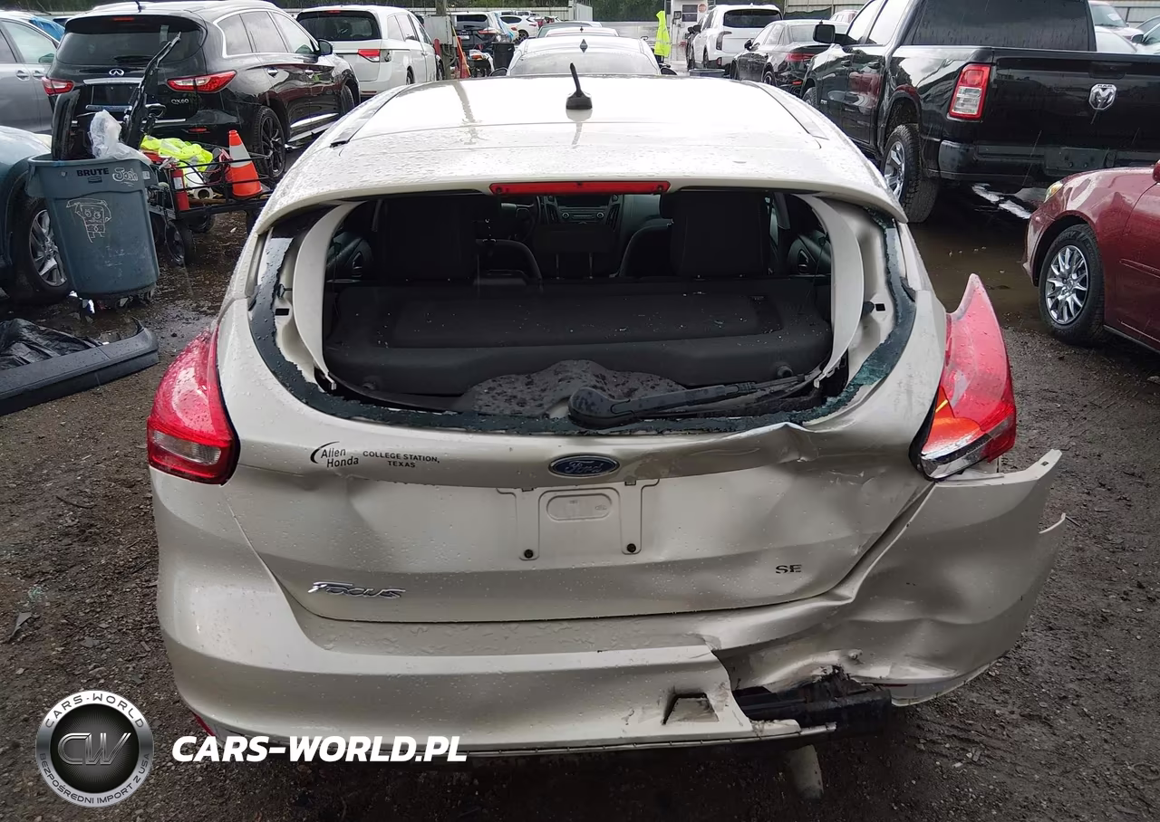 2017 Ford Focus Se VIN:1FADP3K20HL262887 - 16
