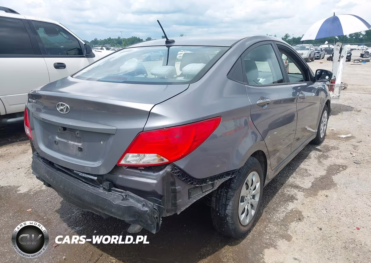 2017 Hyundai Accent Se VIN:KMHCT4AE7HU252298 - 4