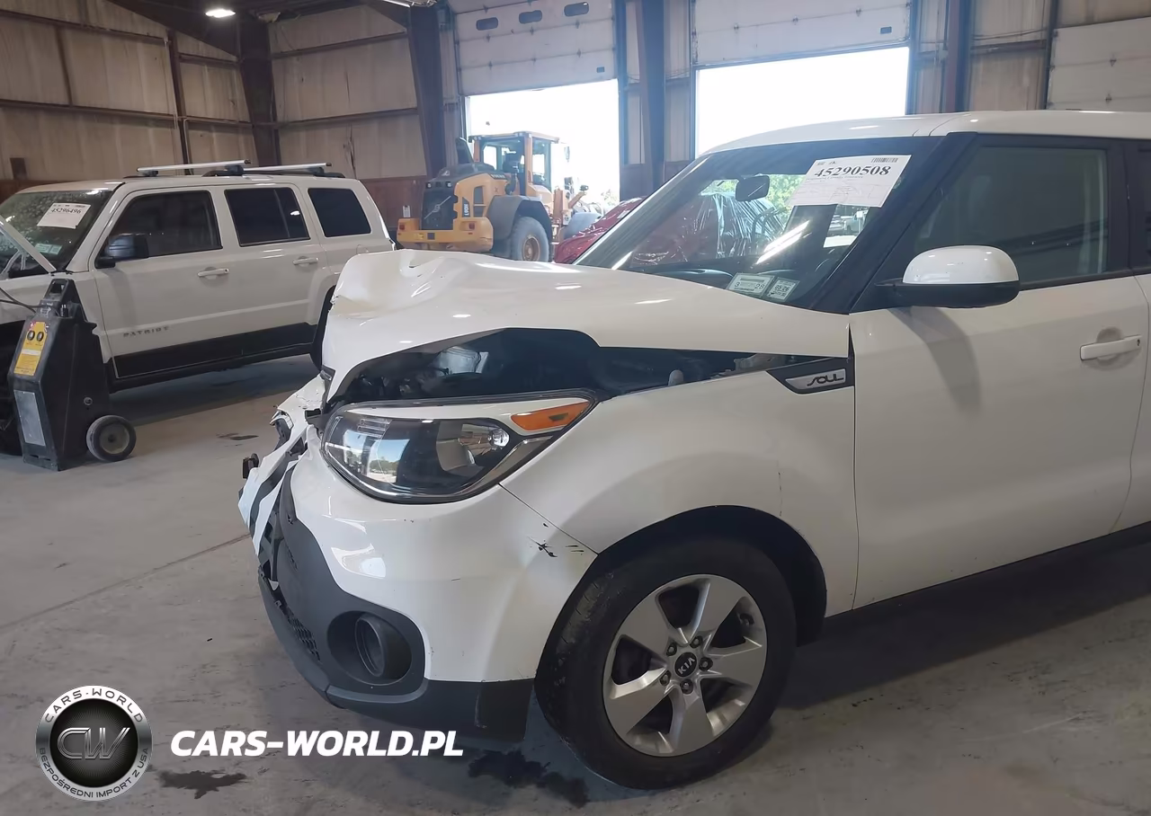 2018 Kia Soul VIN:KNDJN2A22J7901767 - 14