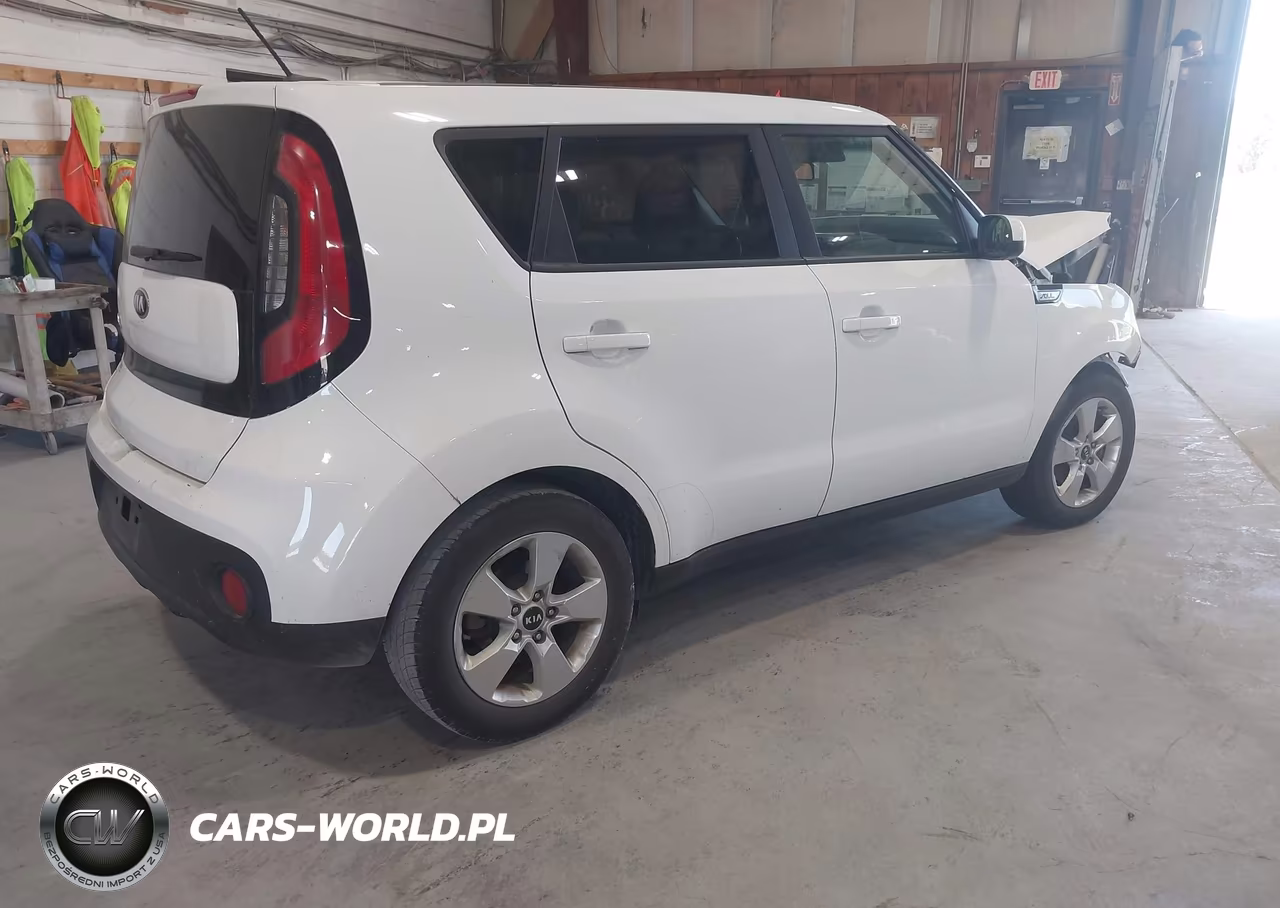 2018 Kia Soul VIN:KNDJN2A22J7901767 - 4