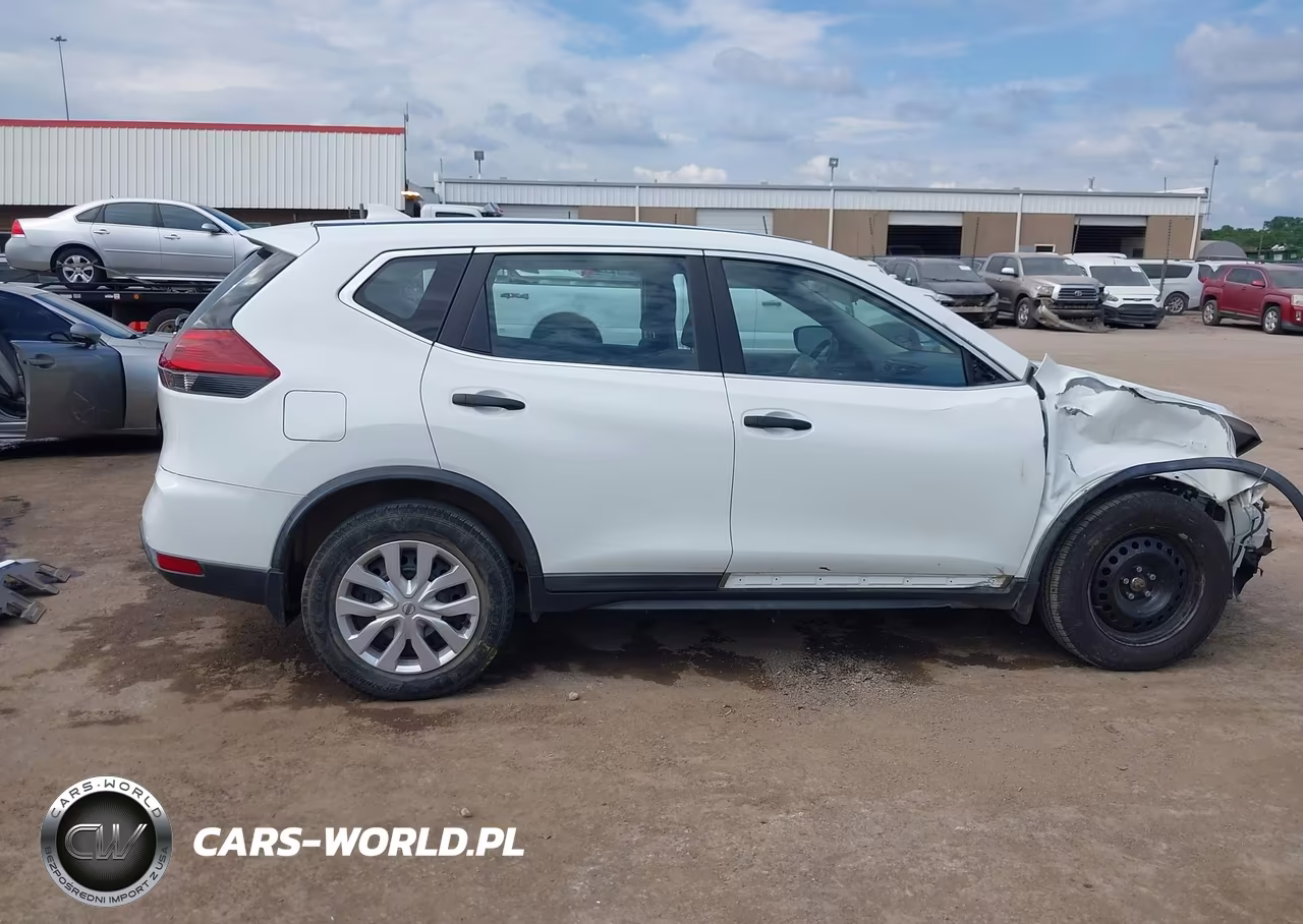 2018 Nissan Rogue S VIN:KNMAT2MT3JP558302 - 14