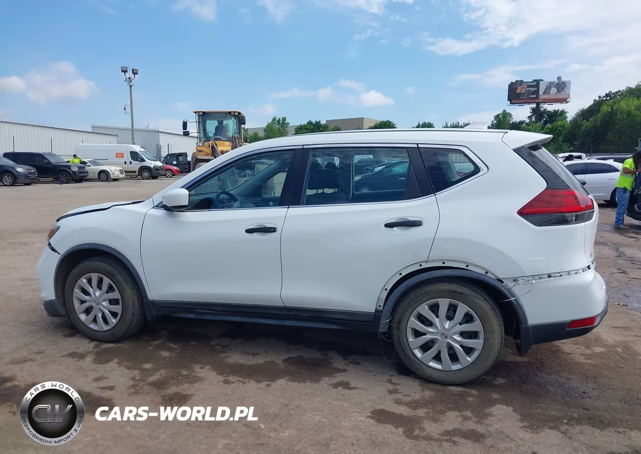 2018 Nissan Rogue S VIN:KNMAT2MT3JP558302 - 15