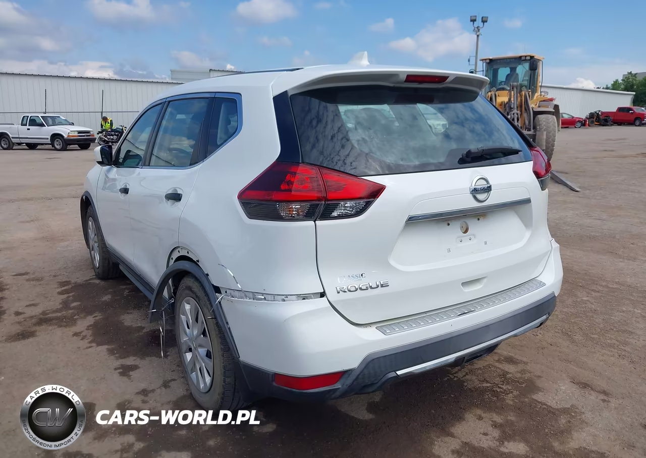 2018 Nissan Rogue S VIN:KNMAT2MT3JP558302 - 3