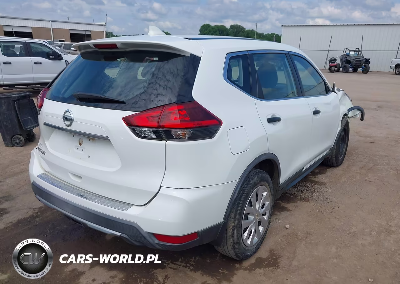 2018 Nissan Rogue S VIN:KNMAT2MT3JP558302 - 4