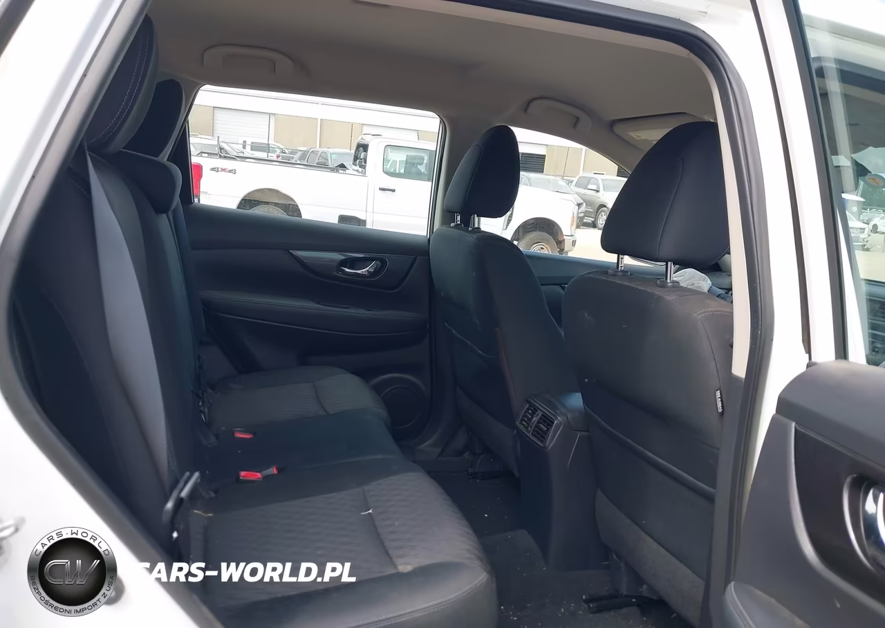 2018 Nissan Rogue S VIN:KNMAT2MT3JP558302 - 8