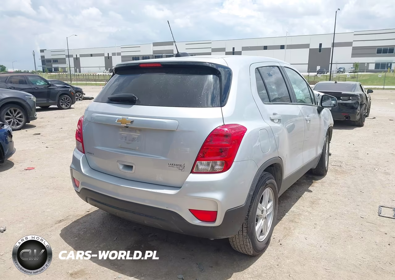 2022 Chevrolet Trax Fwd Ls VIN:KL7CJKSM5NB544671 - 4