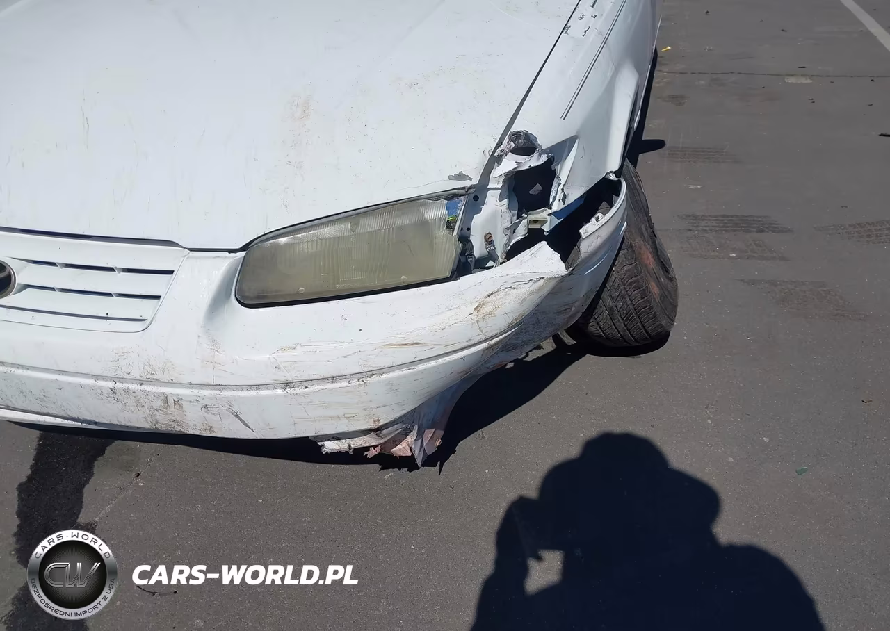 1998 Toyota Camry Le VIN:4T1BG22K1WU827291 - 13