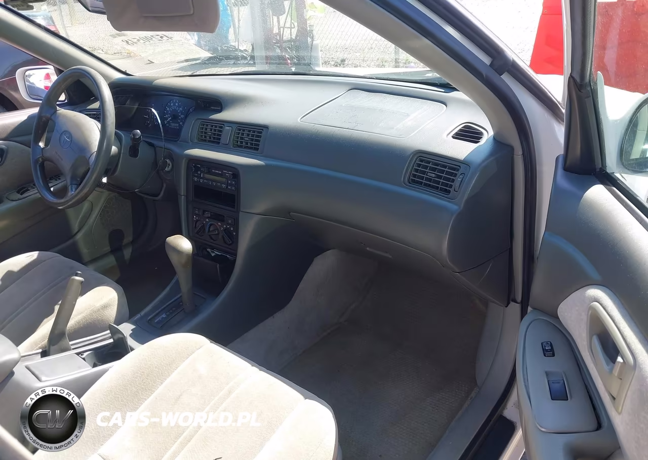 1998 Toyota Camry Le VIN:4T1BG22K1WU827291 - 5