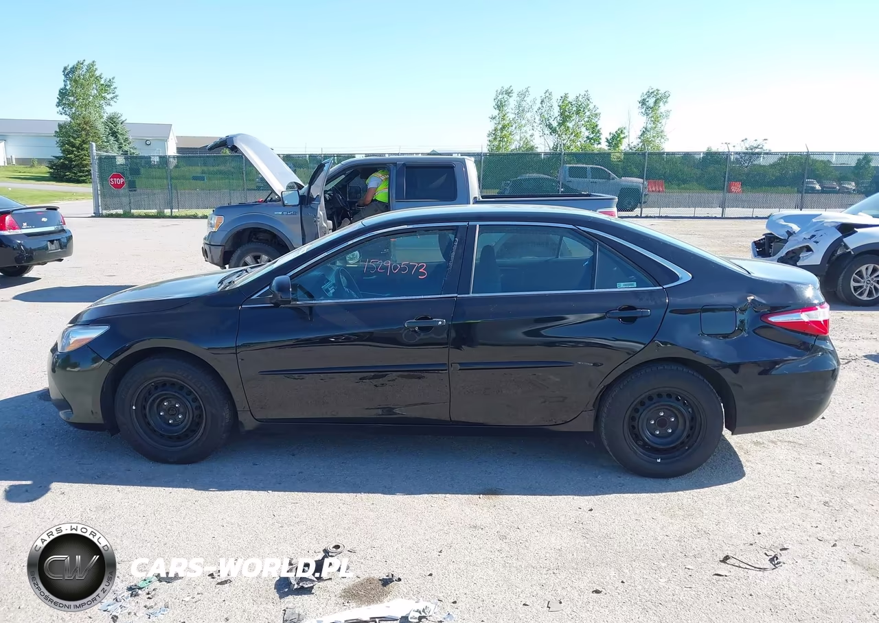 2017 Toyota Camry Le VIN:4T1BF1FK1HU281277 - 14
