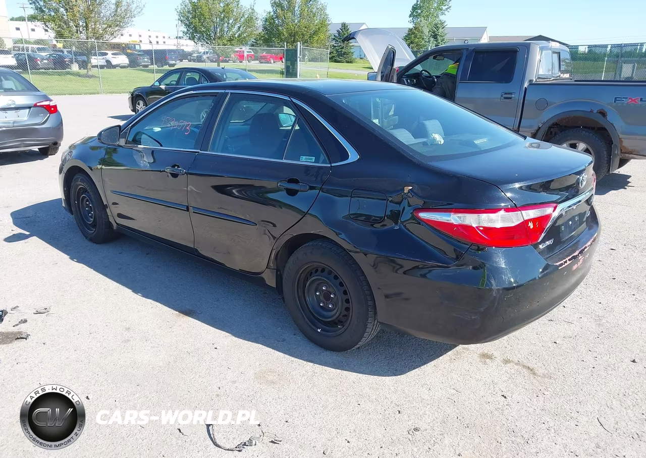 2017 Toyota Camry Le VIN:4T1BF1FK1HU281277 - 3