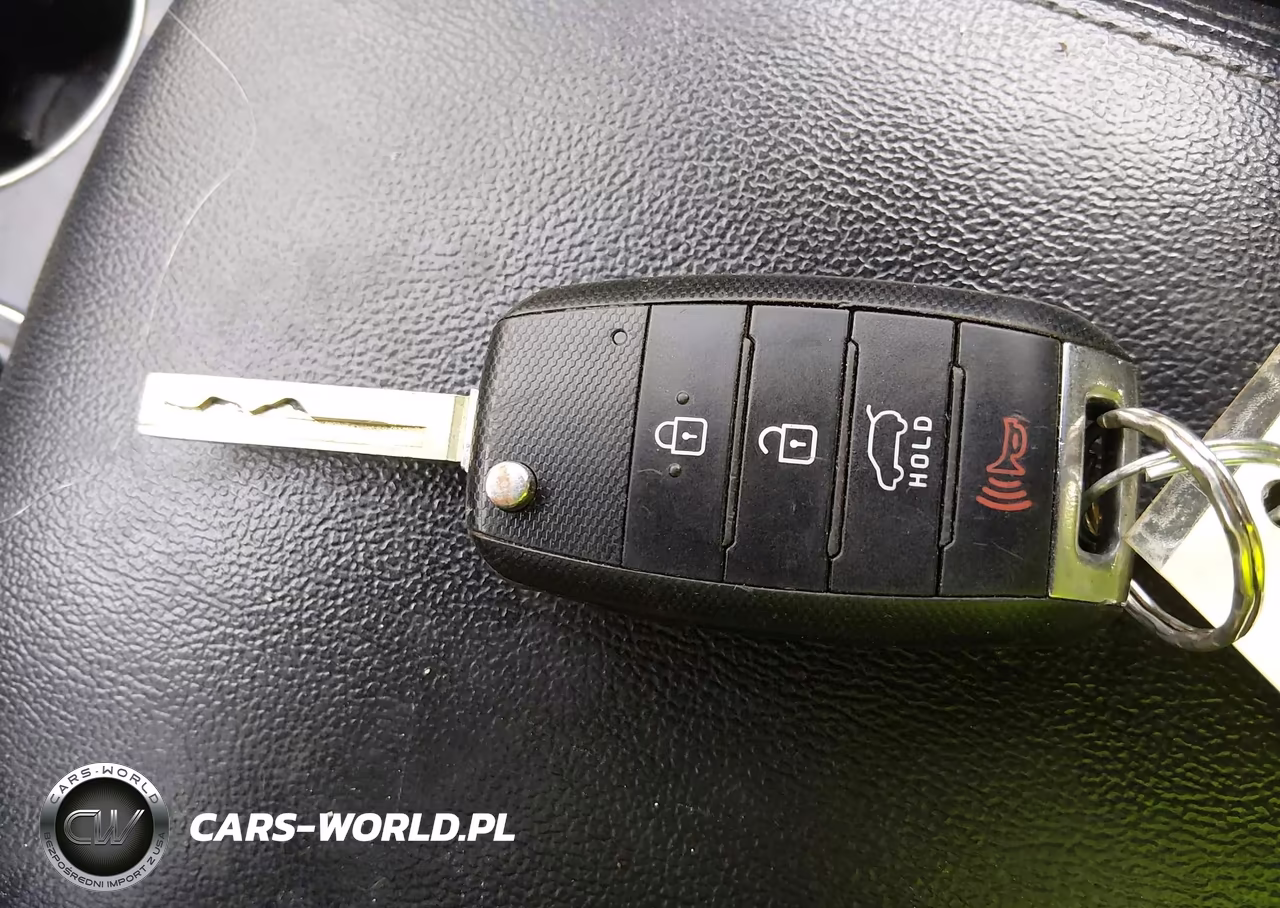 2018 Kia Sorento 2.4L Lx VIN:5XYPGDA3XJG373388 - 11