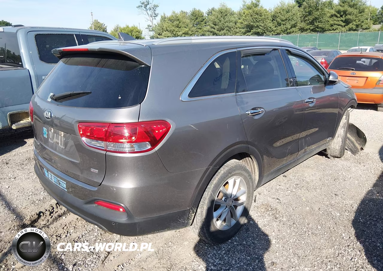 2018 Kia Sorento 2.4L Lx VIN:5XYPGDA3XJG373388 - 4