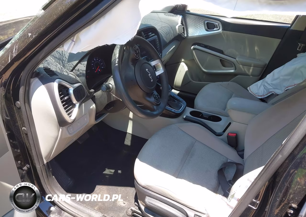 2022 Kia Soul Lx VIN:KNDJ23AU2N7157884 - 5