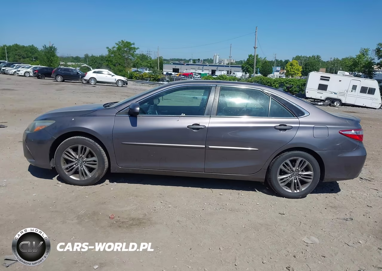 2015 Toyota Camry Se VIN:4T1BF1FK3FU059644 - 13