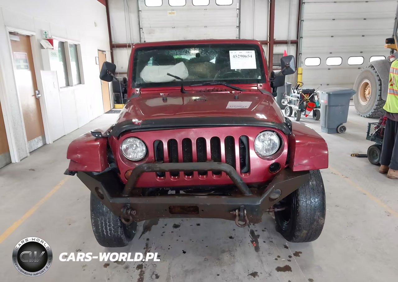 2012 Jeep Wrangler Unlimited Sahara VIN:1C4BJWEG3CL239950 - 12