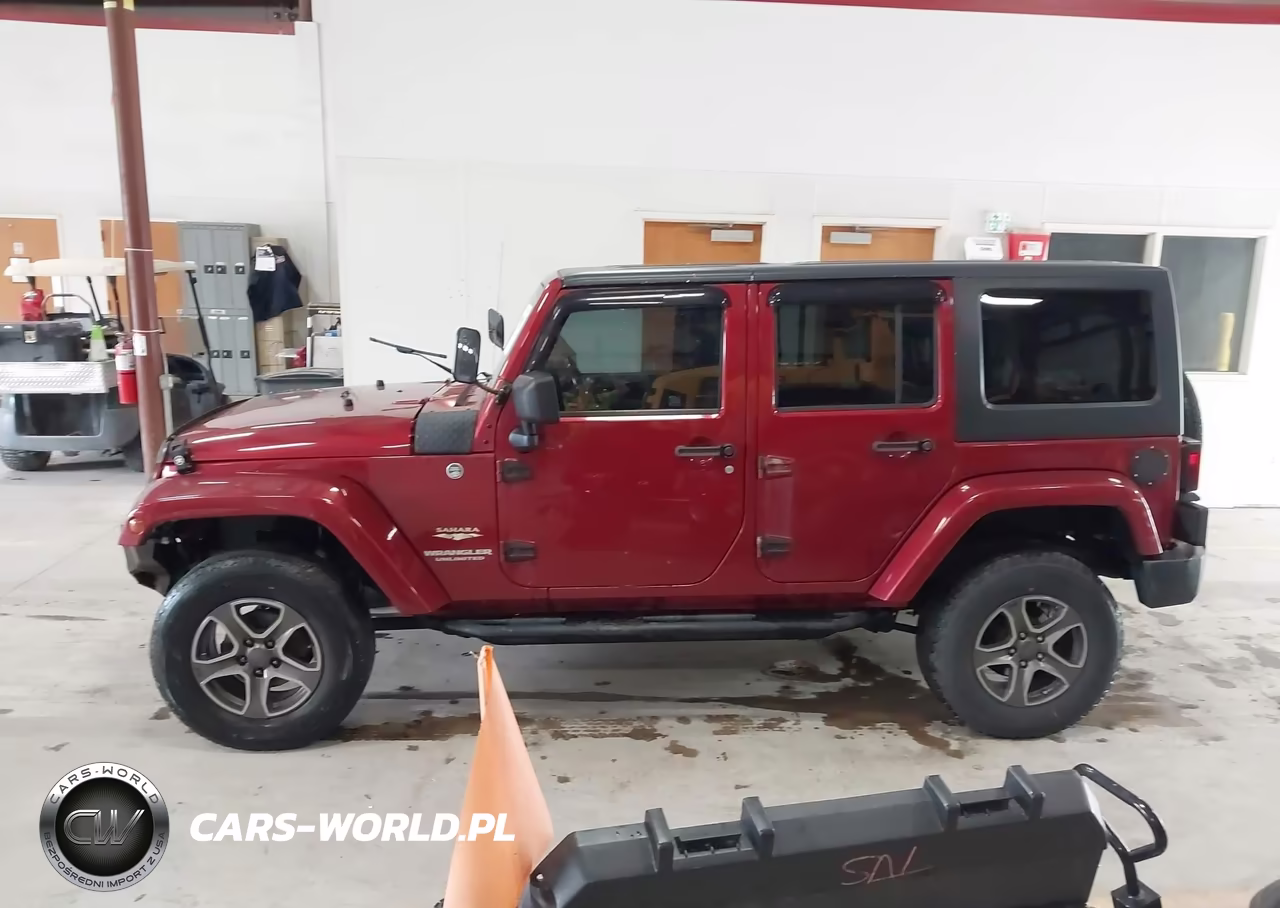 2012 Jeep Wrangler Unlimited Sahara VIN:1C4BJWEG3CL239950 - 14