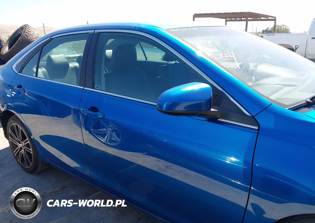 2016 Toyota Camry Se VIN:4T1BF1FKXGU560113 - 14