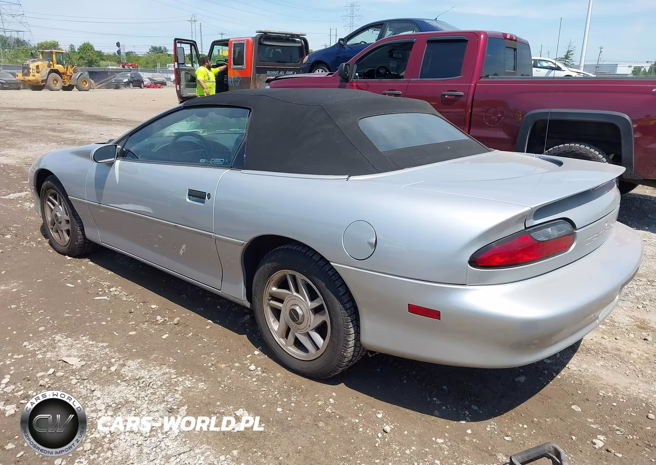 1996 Chevrolet Camaro Rs VIN:2G1FP32K9T2127556 - 3