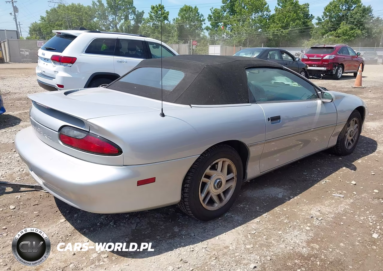 1996 Chevrolet Camaro Rs VIN:2G1FP32K9T2127556 - 4