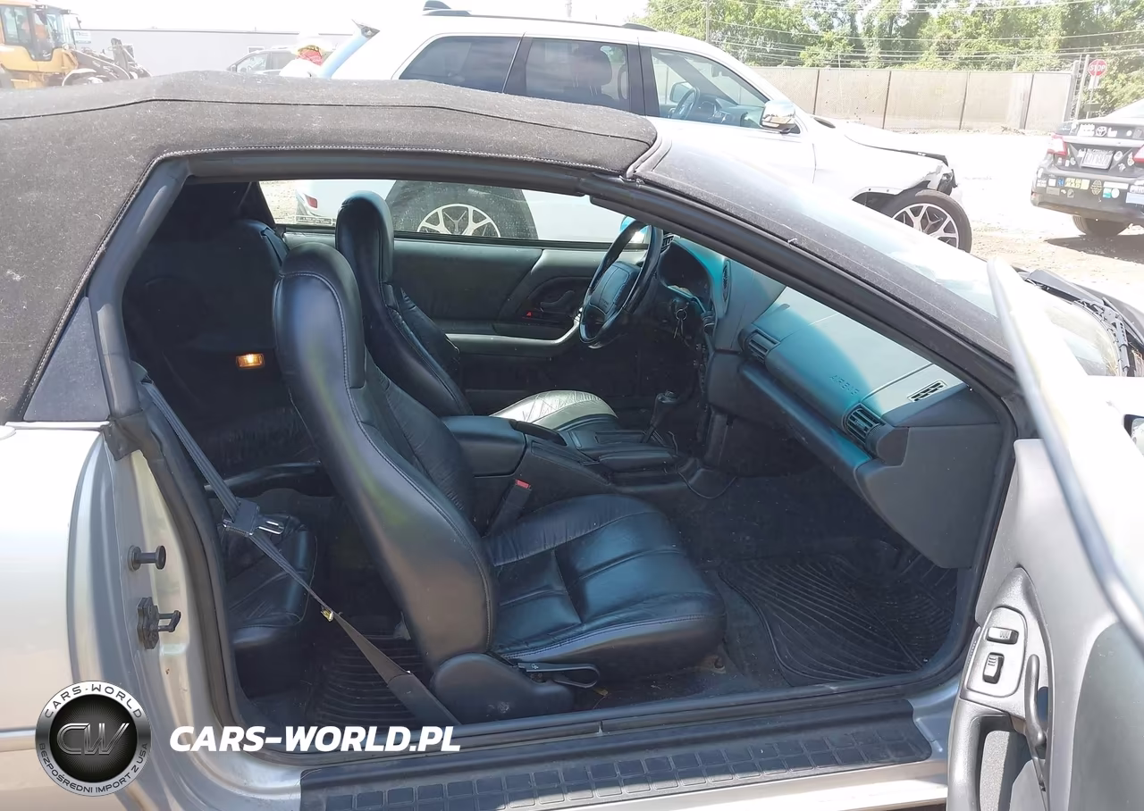 1996 Chevrolet Camaro Rs VIN:2G1FP32K9T2127556 - 5