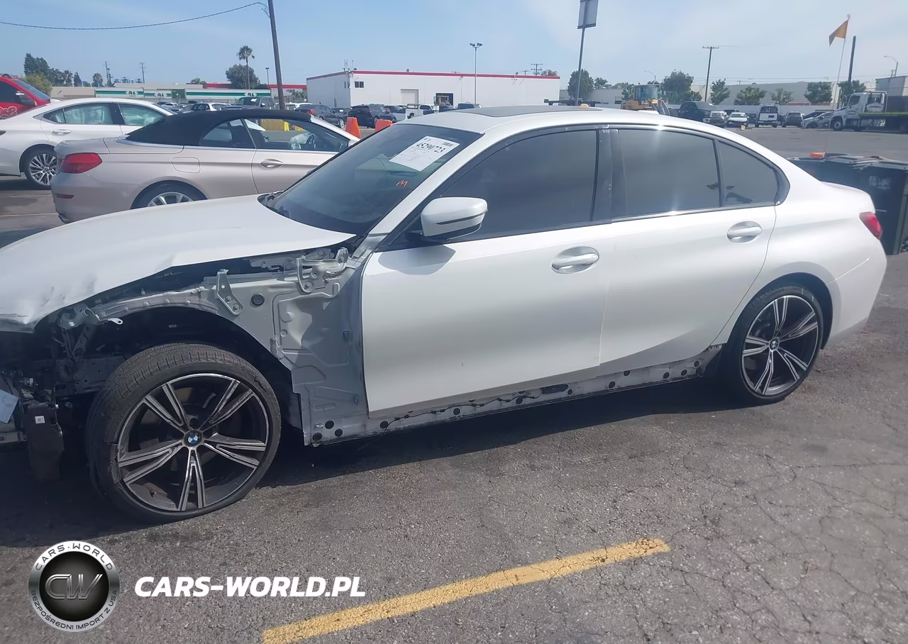 2023 BMW 330I VIN:3MW69FF04P8D66826 - 19