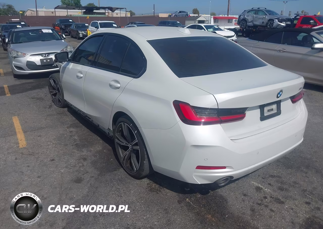 2023 BMW 330I VIN:3MW69FF04P8D66826 - 3