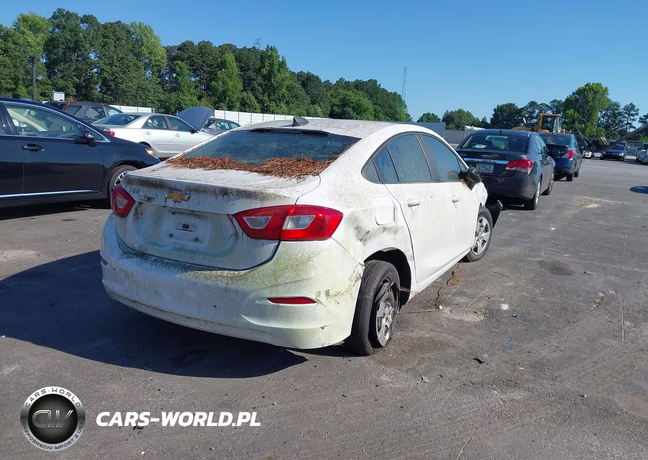 2017 Chevrolet Cruze Ls Auto VIN:1G1BC5SM6H7200650 - 4