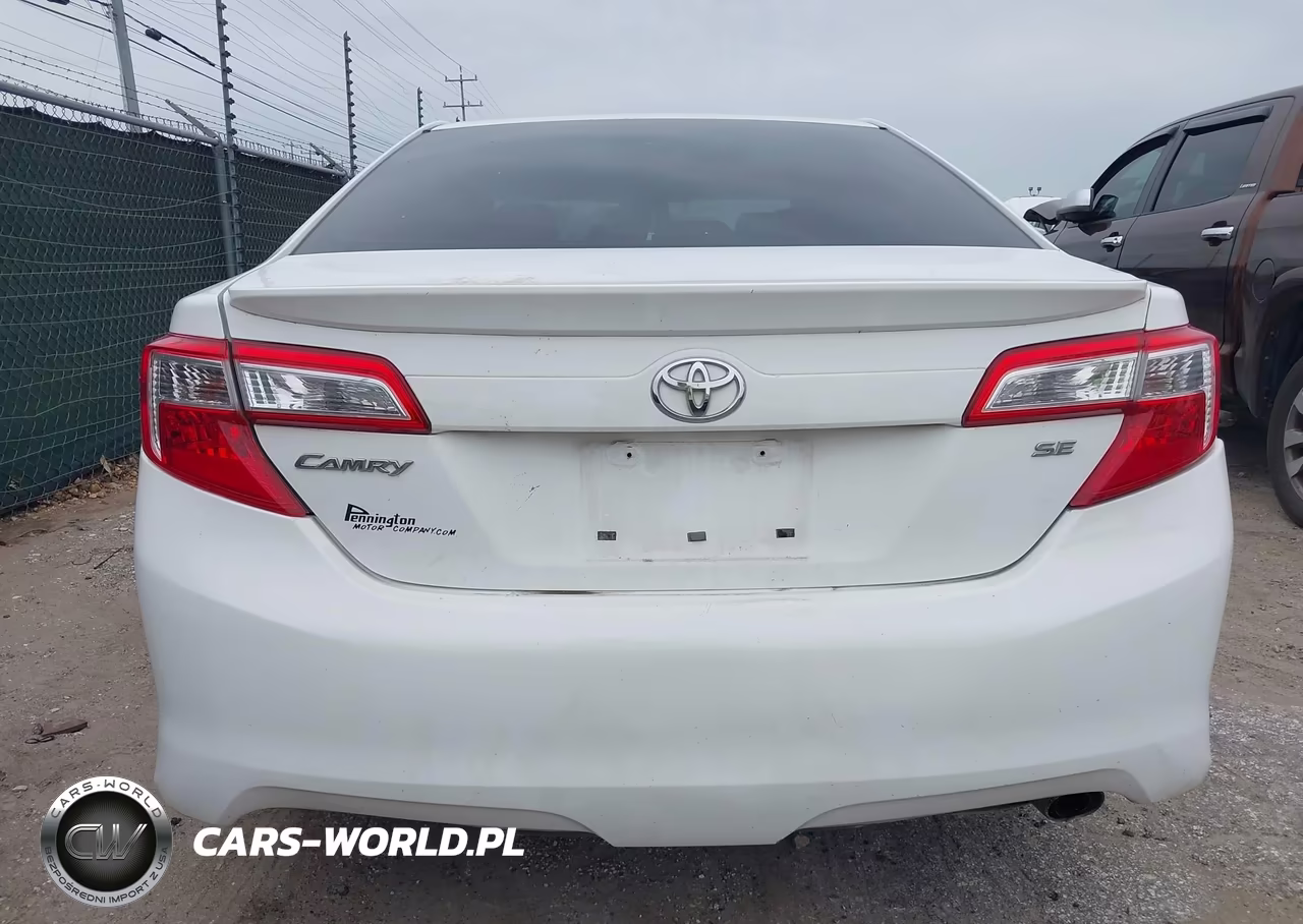 2014 Toyota Camry Se VIN:4T1BF1FK9EU729373 - 16