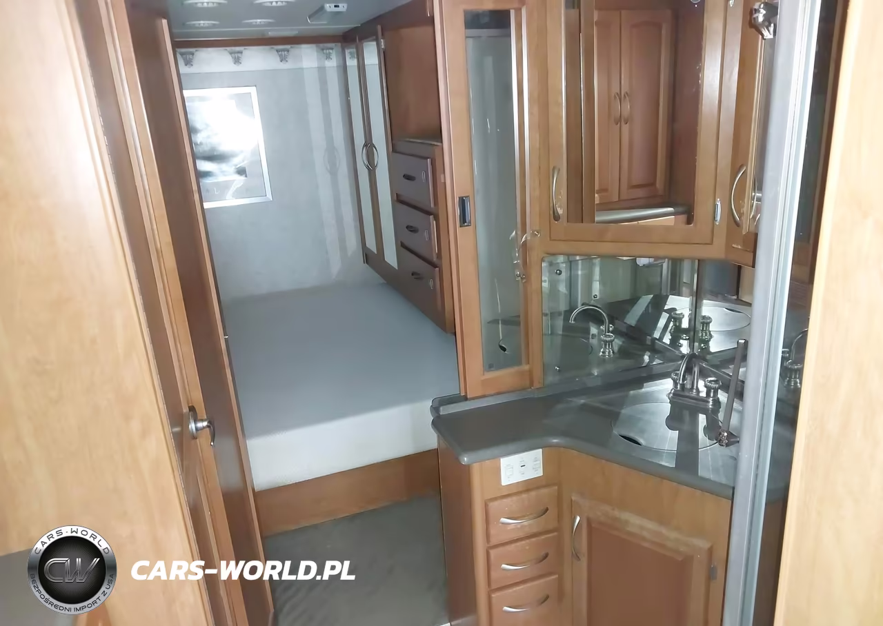 2004 Workhorse Custom Chassis Motorhome Chassis W22 VIN:5B4MP67G343386376 - 13