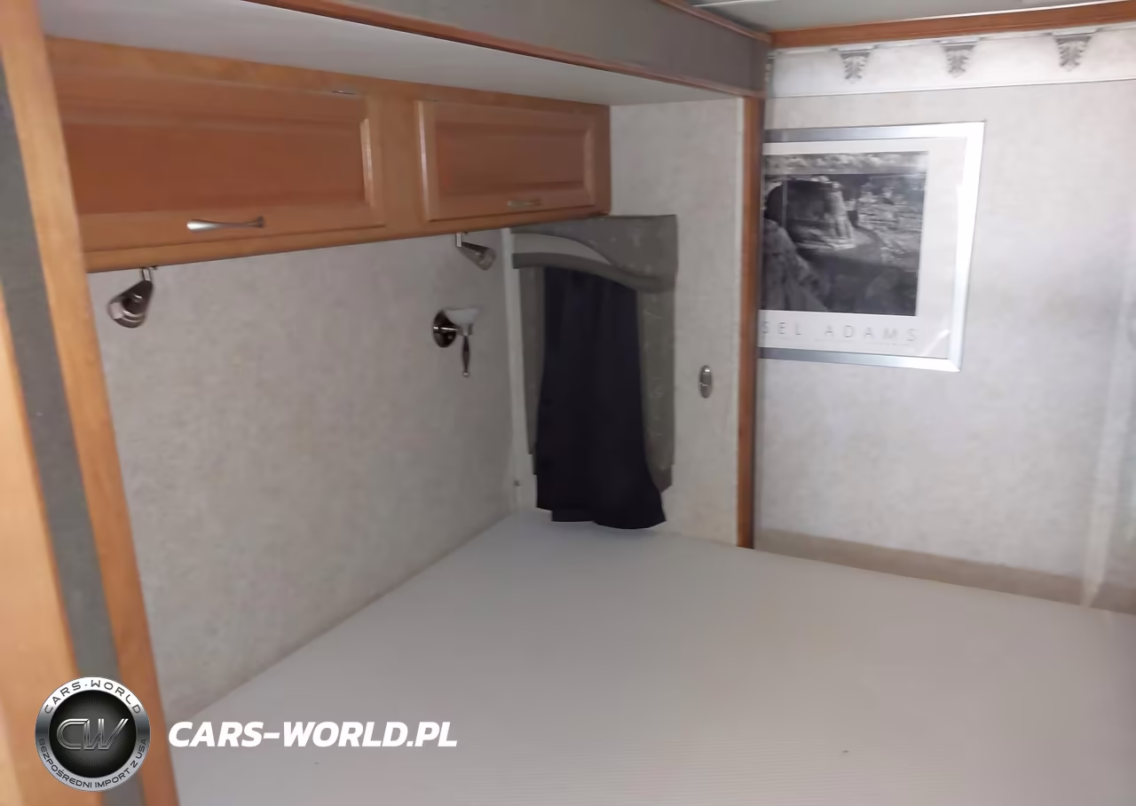 2004 Workhorse Custom Chassis Motorhome Chassis W22 VIN:5B4MP67G343386376 - 14