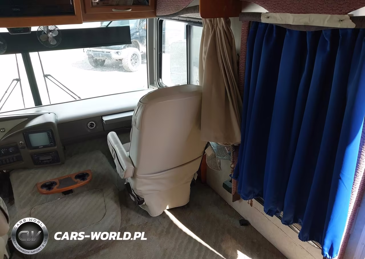 2004 Workhorse Custom Chassis Motorhome Chassis W22 VIN:5B4MP67G343386376 - 8