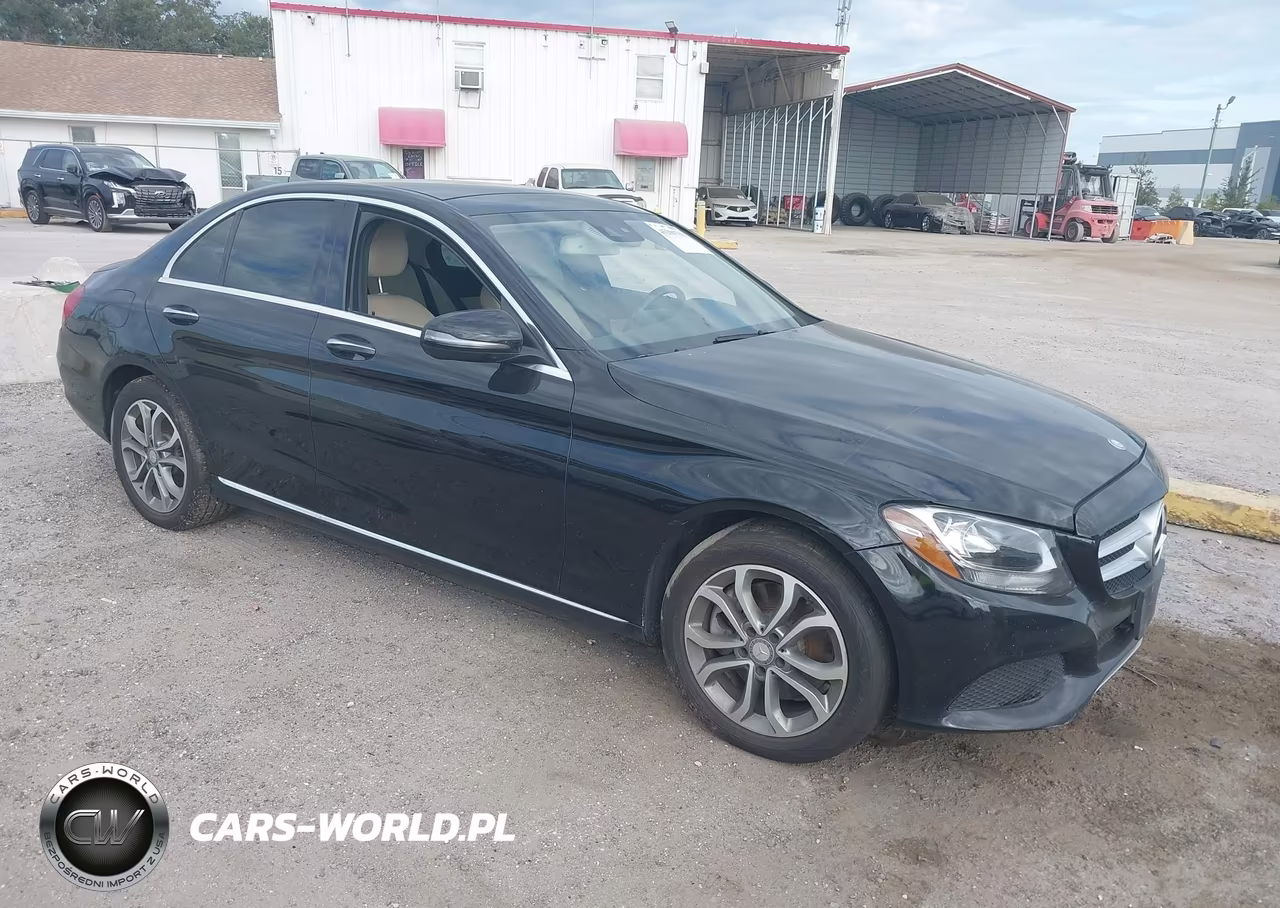 2016 Mercedes-Benz C 300 4Matic – zdjęcie 1 z 16