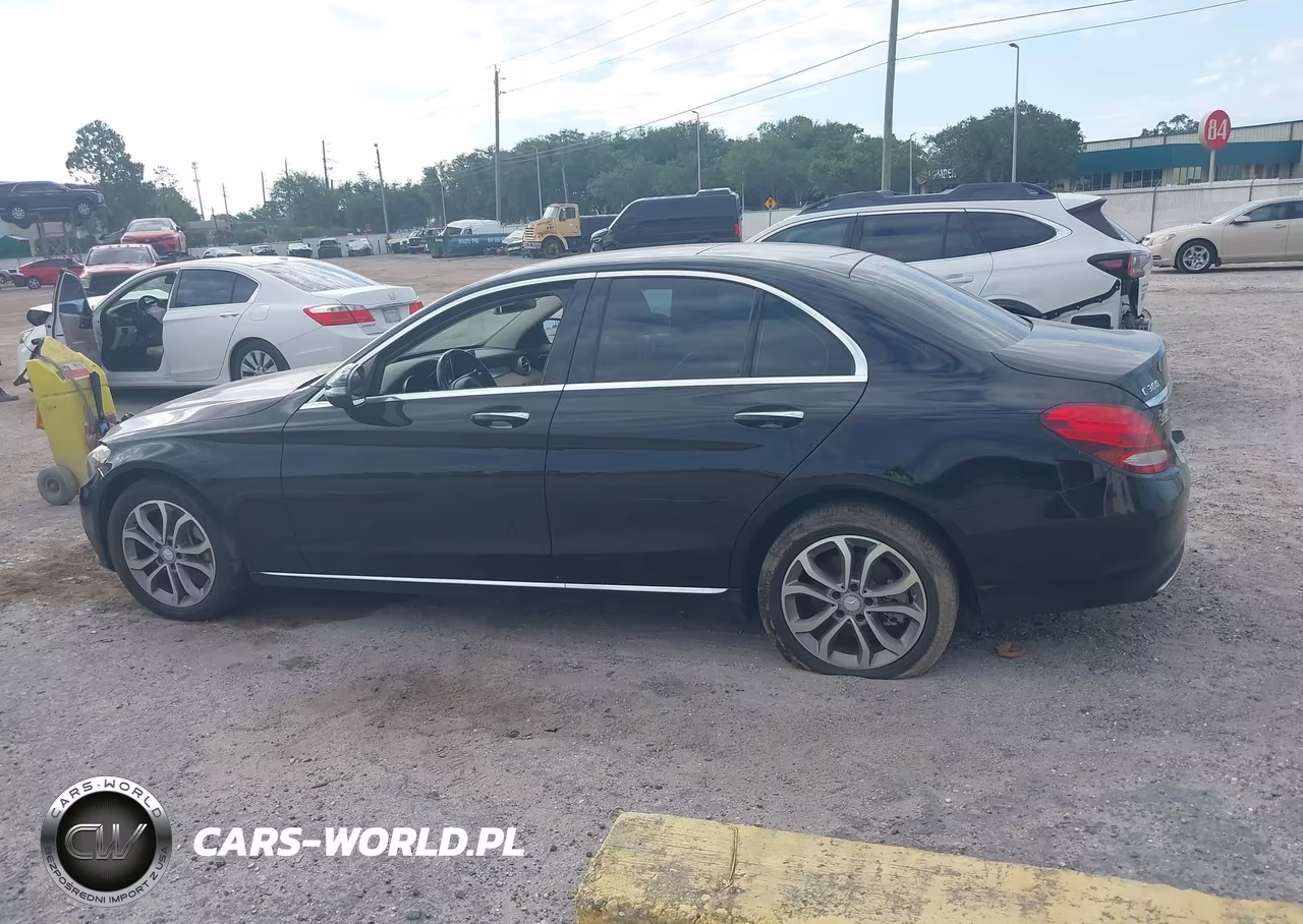 2016 Mercedes-Benz C 300 4Matic VIN:55SWF4KB2GU146845 - 14