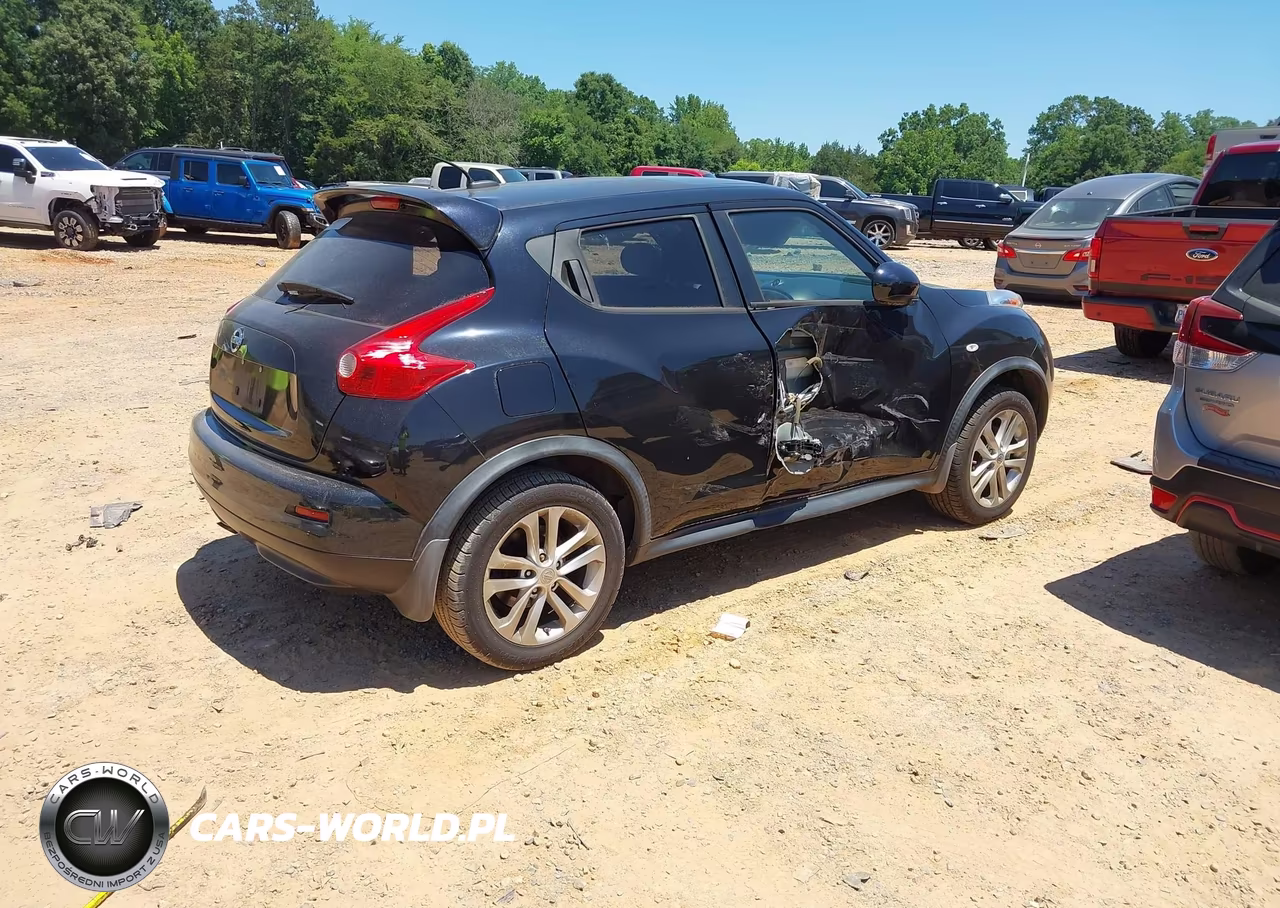 2013 Nissan Juke Sl VIN:JN8AF5MVXDT210670 - 4