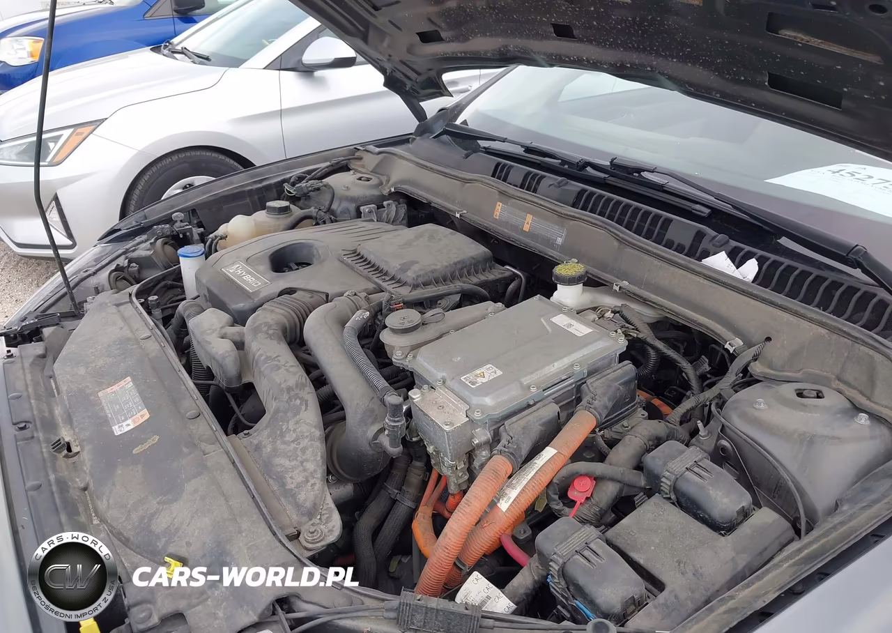 2018 Ford Fusion Hybrid S VIN:3FA6P0UU3JR278854 - 10